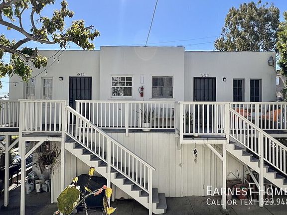 2nd image of 646 Ocean Park Blvd APT C