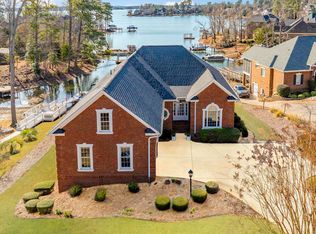 117 Bay Pointe Dr, Chapin, SC 29036