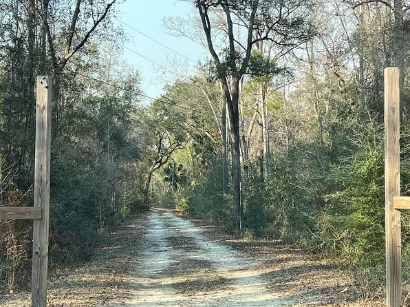 44 Myrick Rd, Crawfordville, FL 32327