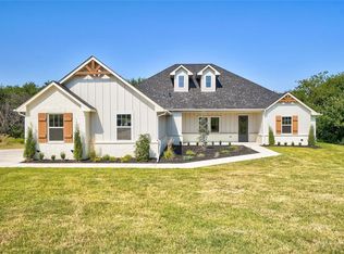 10280 Oakwood Dr, Edmond, OK 73025