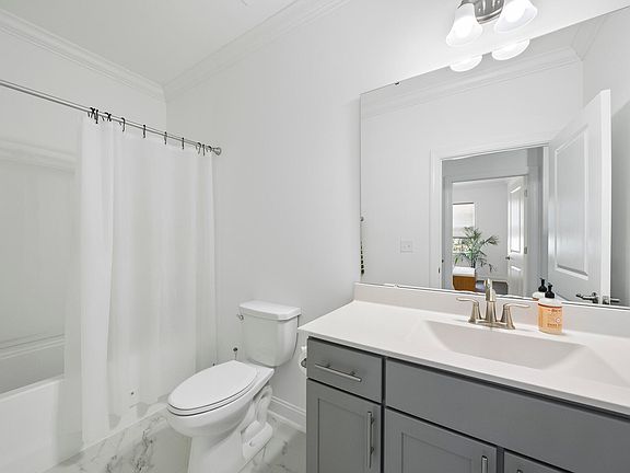 3rd image of 3000 Mavisbank Cir