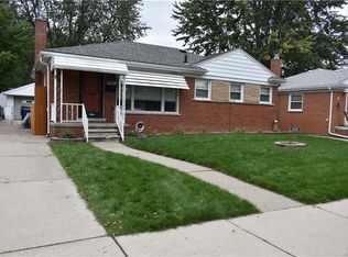 9197 Mercedes Ave, Redford, MI 48239
