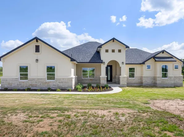 1136 Country Rd #484, Elgin, TX 78621