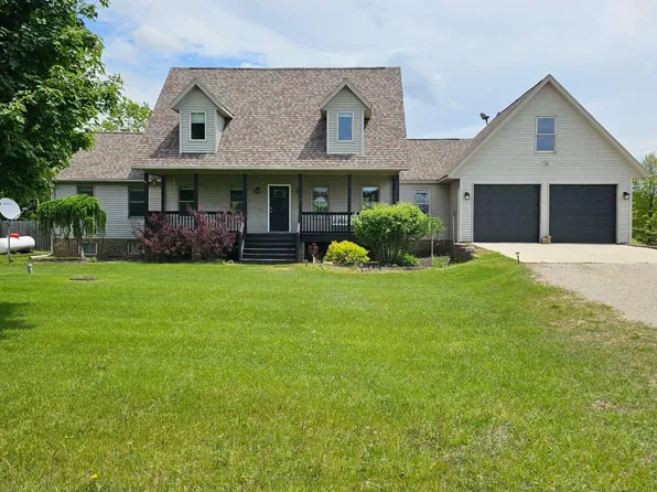 11724 N Satterlee Rd, Lakeview, MI 48850