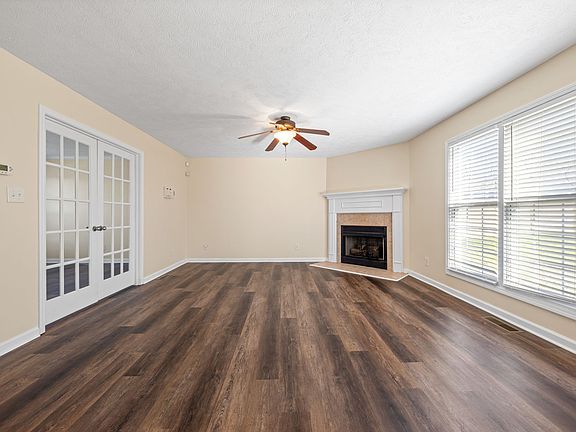 4th image of 3447 Hickory Glen Dr