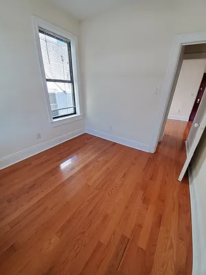 Rented by Avanguard Realty Corp | media 23