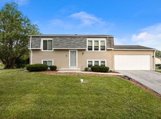 17820 Arlington Dr, Country Club Hills, IL 60478