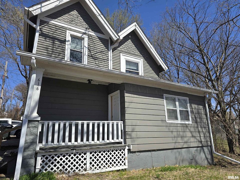 1st image of 616 E 6th St