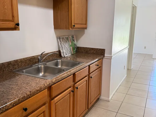 3009 25th St W #A, Bradenton, FL 34205