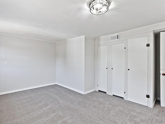 5th image of 1225 Edgewood Dr