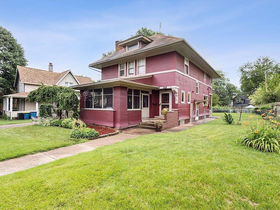 1st image of 925 Lincolnway E