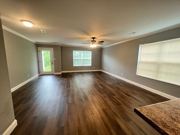2nd image of 924 Warrior Hill Dr #1