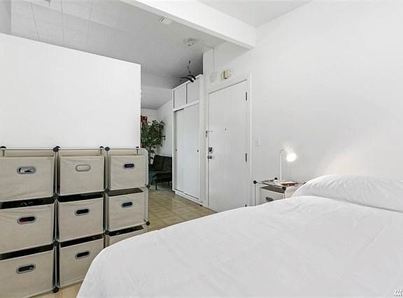 5th image of 465 Winslow Way E APT 312