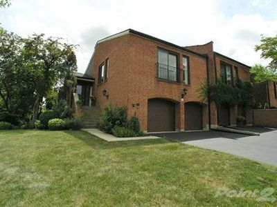 19W221 Old Tavern Rd W, Oak Brook, IL, 60523