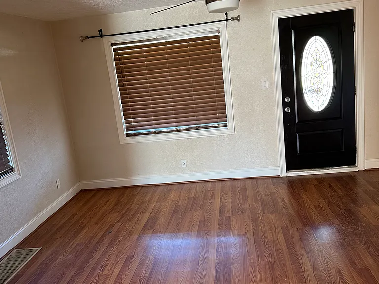 1623 S East Ln — Photo 10
