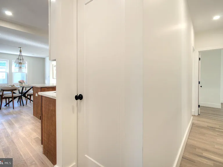 123 Park Ave — Photo 12