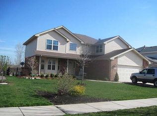 8222 W Rosebury Dr, Frankfort, IL 60423