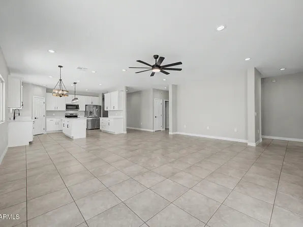 20411 W MOUNTAIN SAGE Drive, Buckeye, AZ 85326