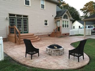 745 Edenbridge Dr, Chesapeake, VA 23322