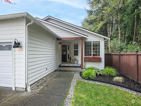 2nd image of 17725 89th Avenue E