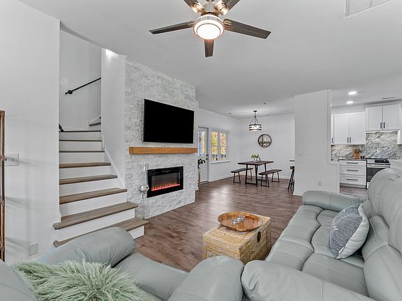 5th image of 18823 Cloverstone Cir