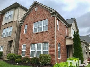 9802 Castain Dr, Raleigh, NC 27617