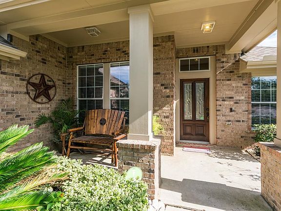 Welcoming front porch.