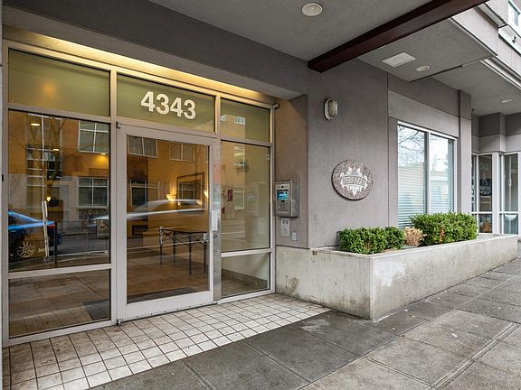 4th image of 4343 Roosevelt Way NE APT 602