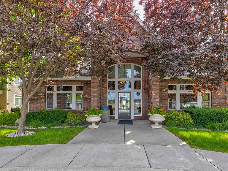 Trestle Creek Apartments — Photo 10