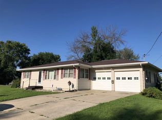 207 S Benton St, Brighton, IA 52540