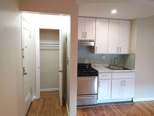 Rented by Alara Real Estate LLC | media 12