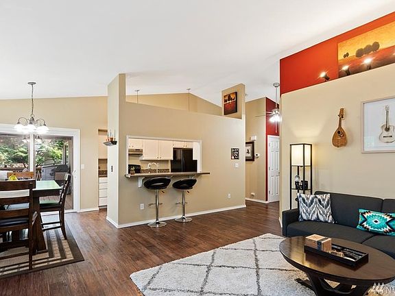 3rd image of 3923 68th Avenue Ct NW