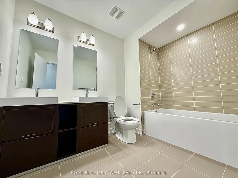 46 Green Gardens Blvd — Photo 14