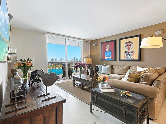 4th image of 9 Island Ave APT 2106