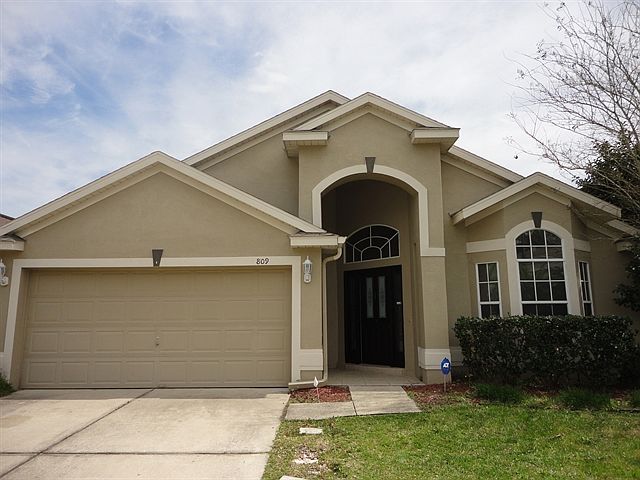 1st image of 809 Magnolia Creek Cir
