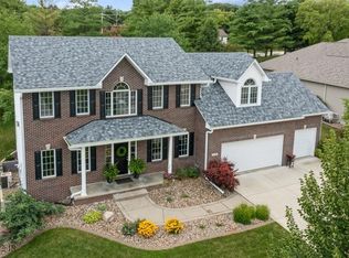 7630 Ashley Cir, Johnston, IA 50131