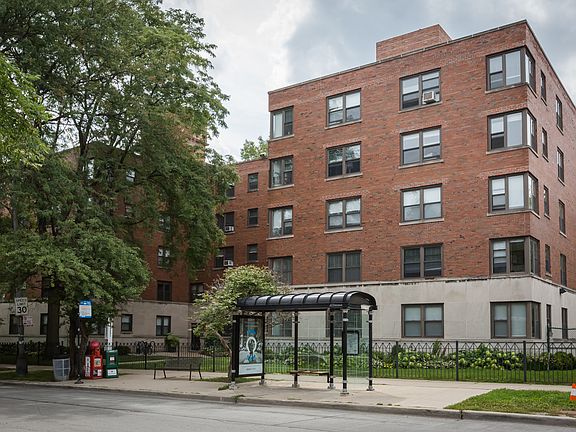 2nd image of 1215 E Hyde Park Blvd #1215-512