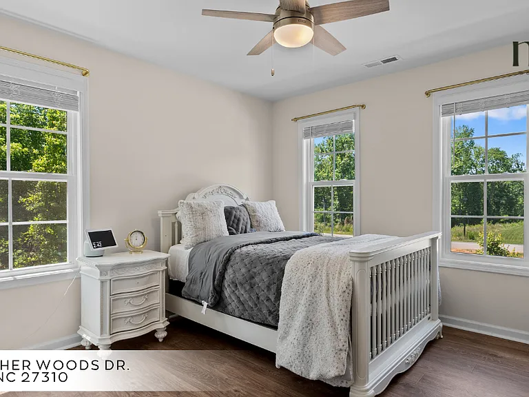 4660 Thatcher Woods Dr — Photo 28