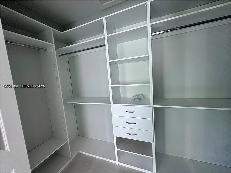 8410 SW 65th Ave — Photo 48