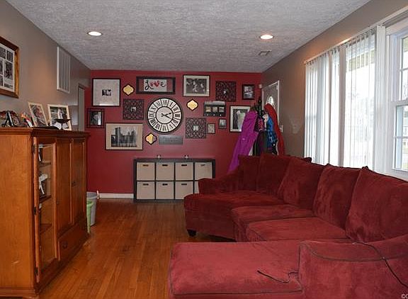 2nd image of 8007 Callison Dr