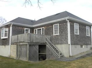 6 Stimpson St, Middletown, RI 02842