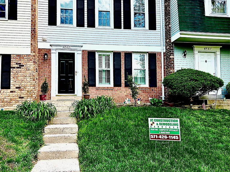 8565 Chester Grove Ct — Photo 1
