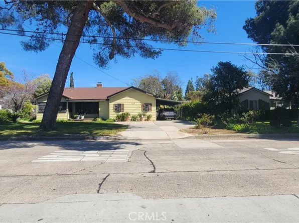 429 Eastside Ave, Santa Ana, CA 92701