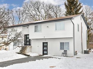 3 Stonehouse Dr, Spring Valley, NY 10977