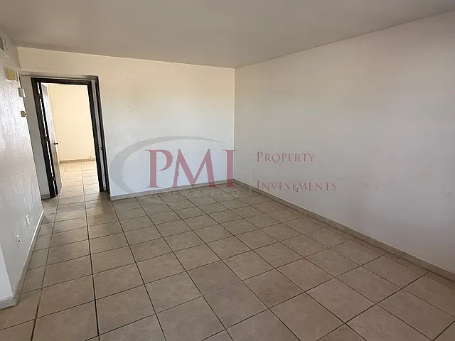 2454 La Fonda Apt. D — Photo 3