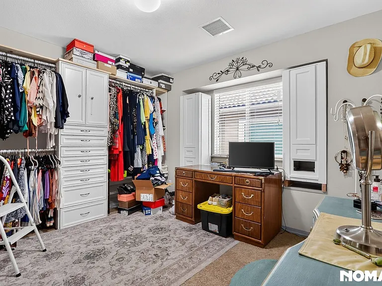12485 Chamberlain Dr — Photo 32