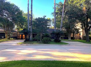 5006 Mimosa Dr, Bellaire, TX 77401