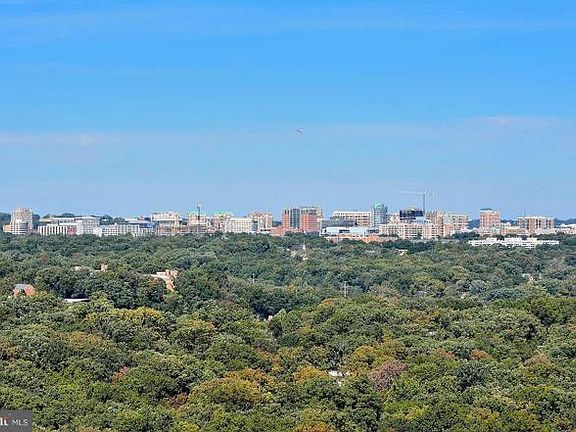 3rd image of 3701 S George Mason Dr Unit 1409
