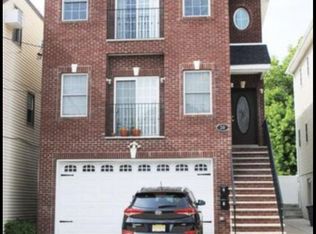 30 Cleveland Ave #1, Harrison, NJ 07029
