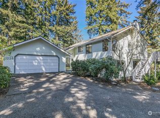 1228 11th Ct SW, Olympia, WA 98502